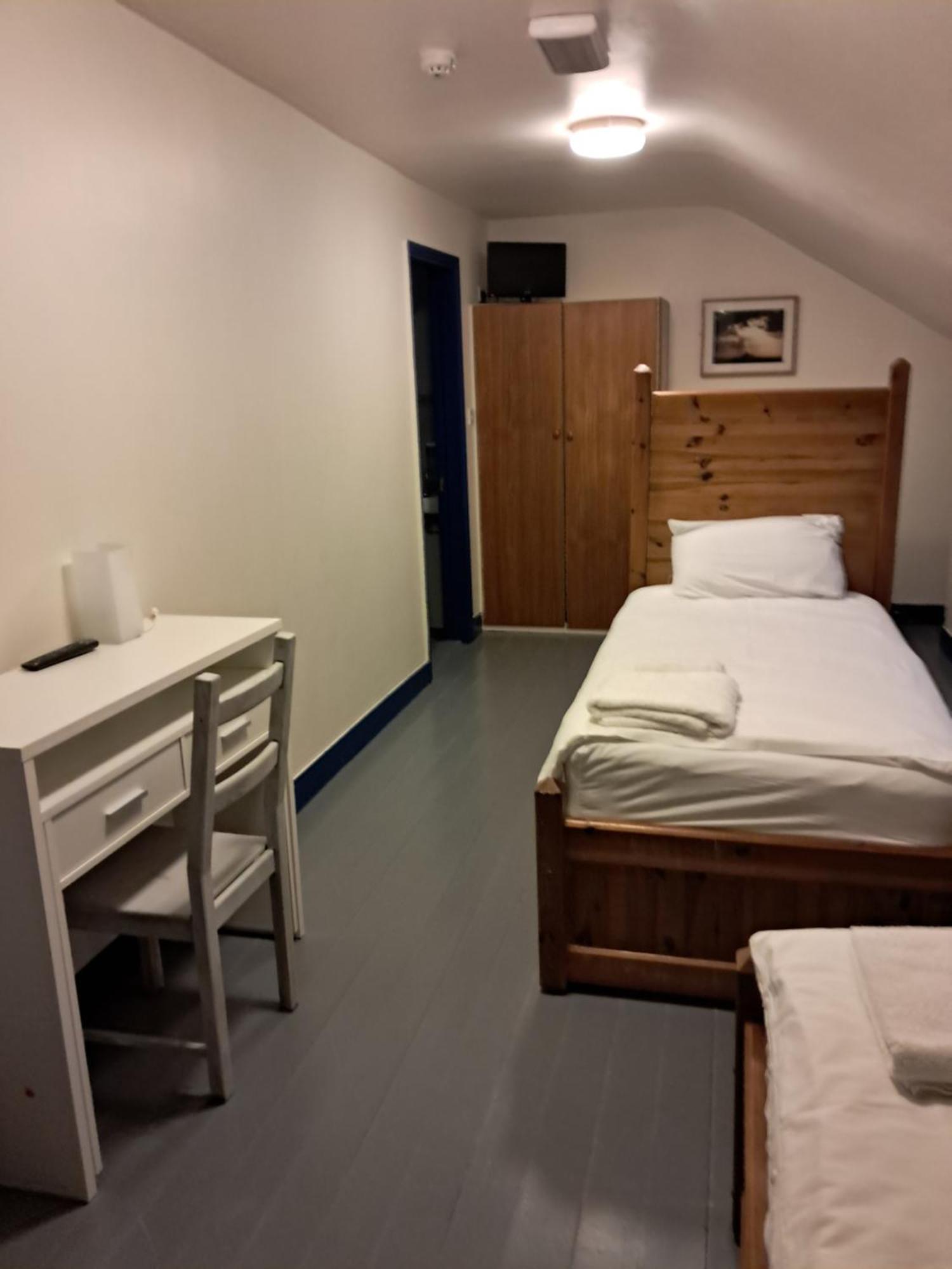 Coastguard Lodge Hostel At Tigh Tp Glaise Bheag Exteriér fotografie